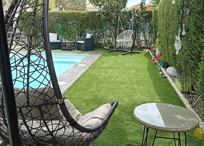Independent With Pool At Casa Reflexos