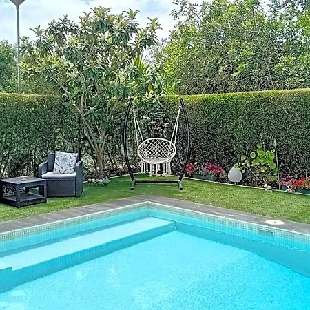 Independent With Pool At Casa Reflexos